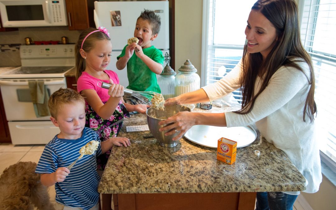 How COVID-19 Quarantine Helps Make the Case for Stay-at-Home Moms